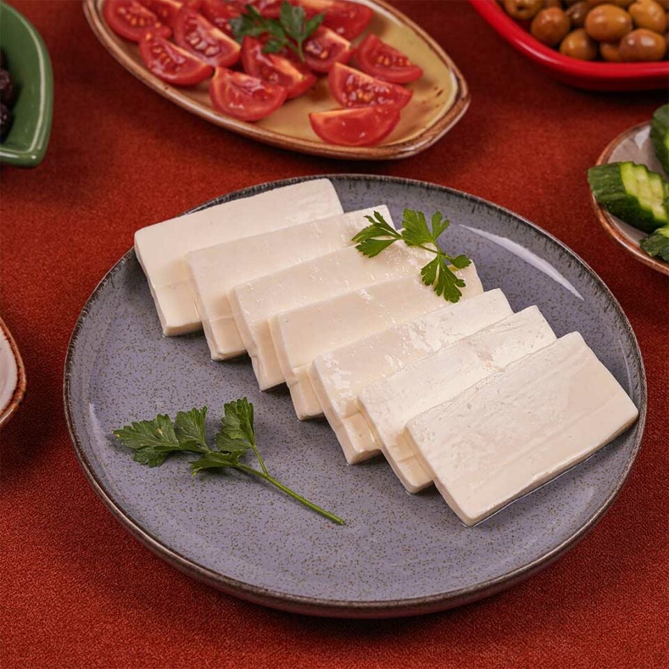Ayvacık Taze Dilim  Peynir  (Az Tuzlu ) 600 Gr