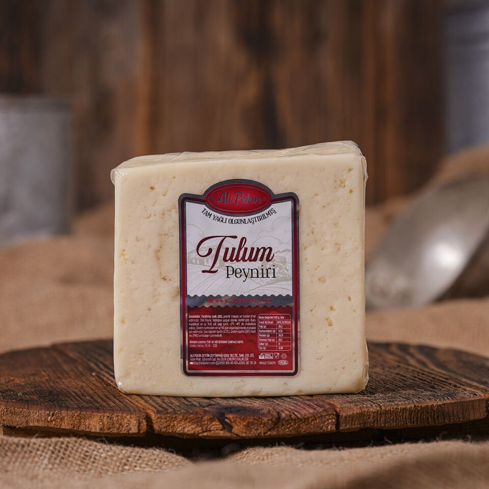 İzmir İnek Tulum Peyniri 500 Gr