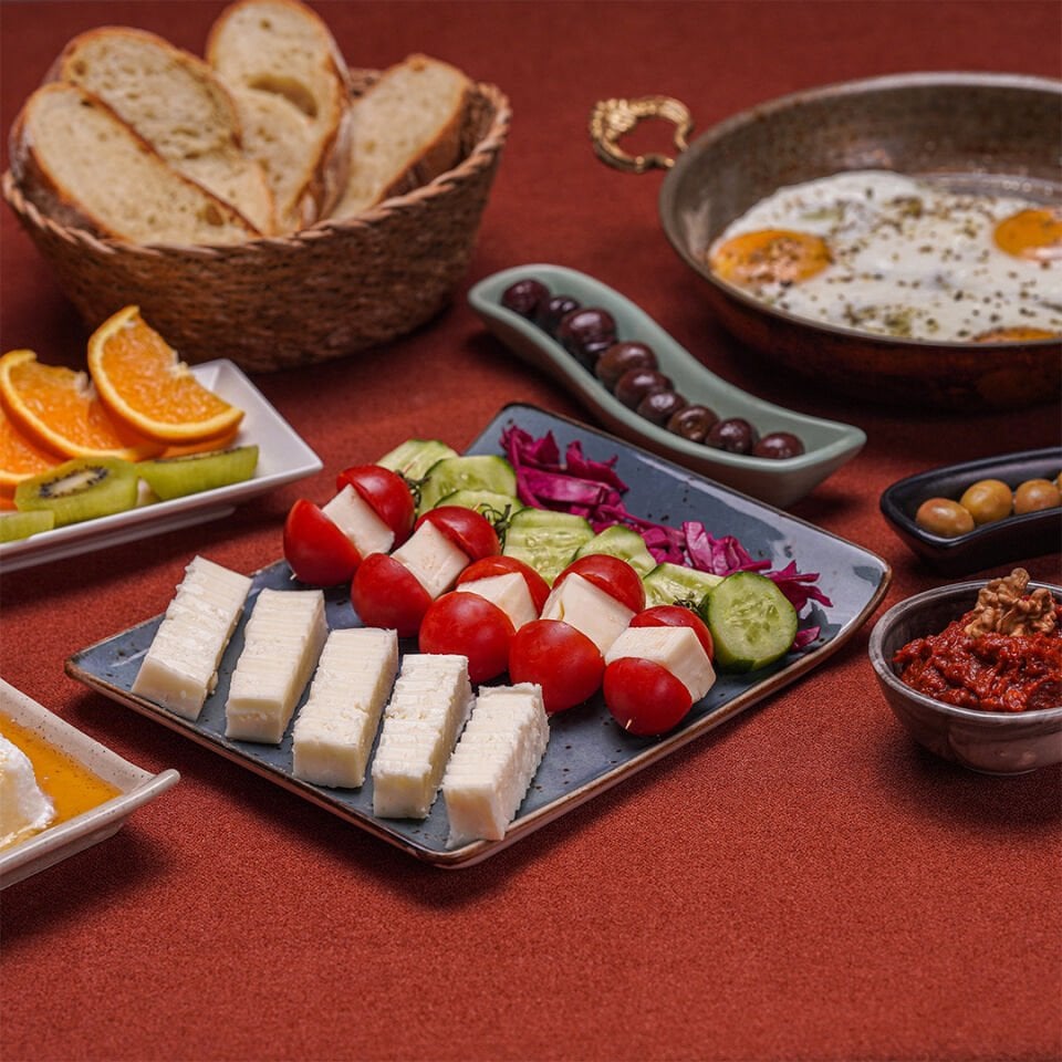 Tam Yağlı İnek Peyniri Çanakkale 700 Gr